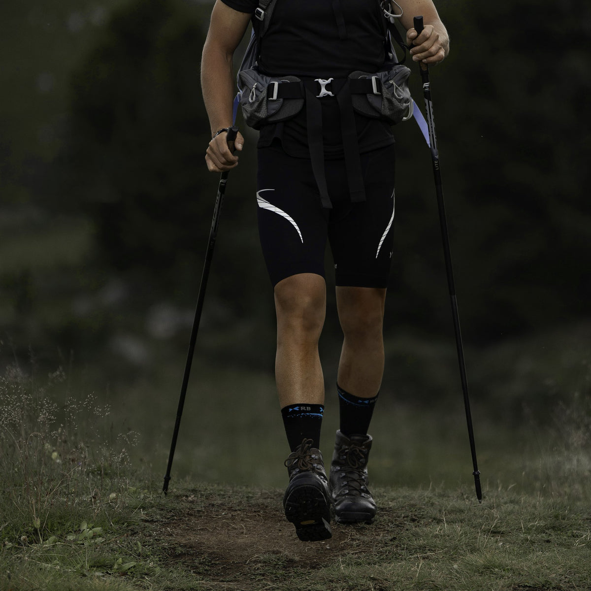 ROYAL BAY Merino | Sportovní ponožky Super High-cut – Černá – na stezce