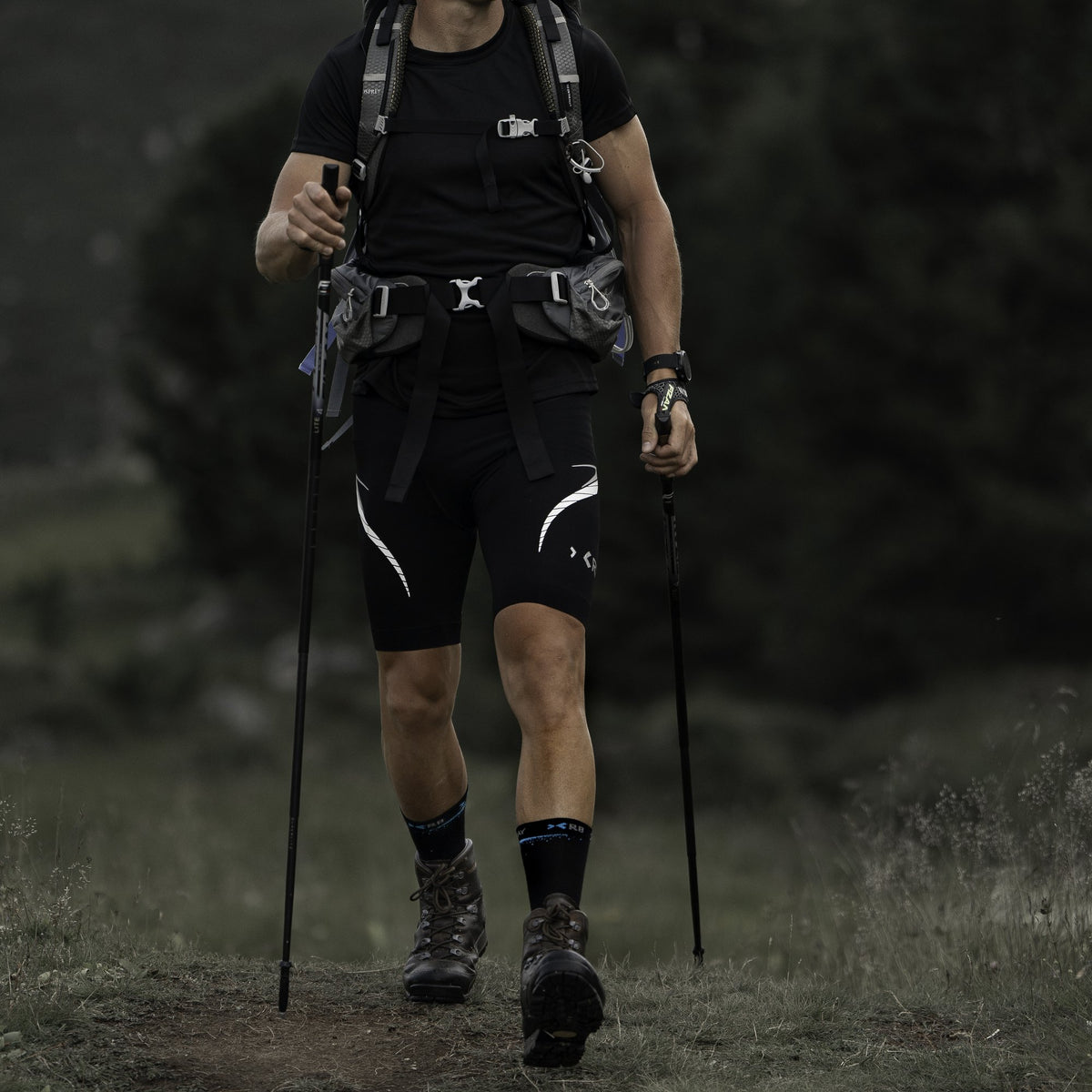 ROYAL BAY Merino | Sportovní ponožky Super High-cut – Černá – s holemi